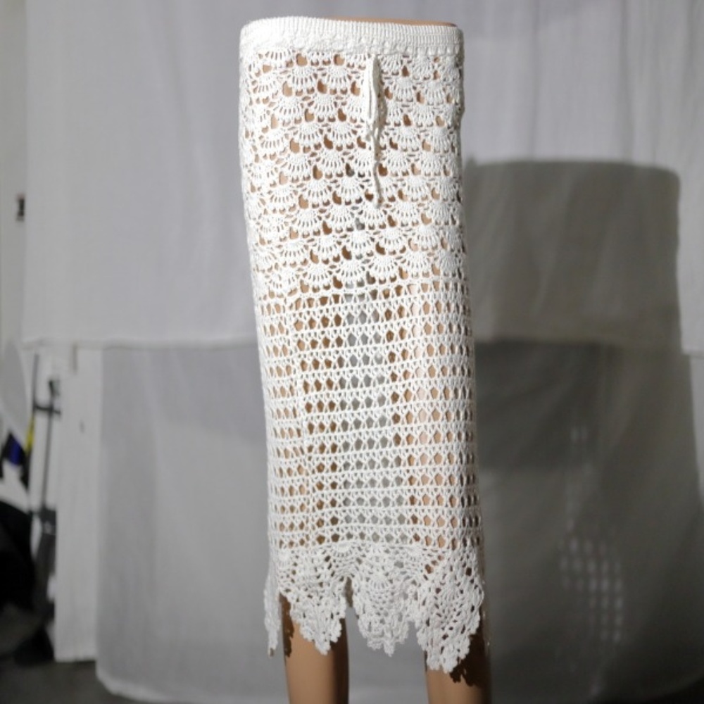 CLOSE OUT Sexy See-Through Lace Skirt Calve Length